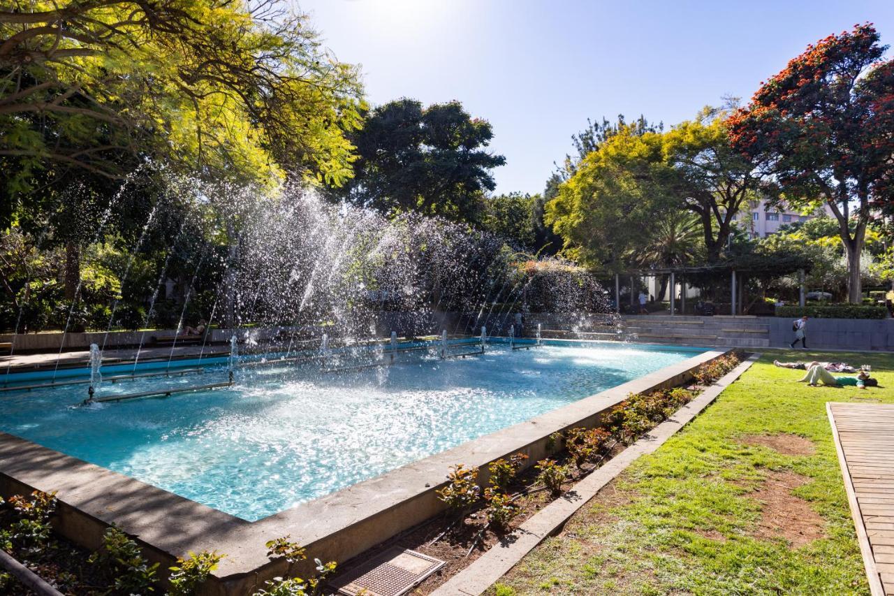 Home2Book Chic & Stylish Apt Santa Rosalia Bagian luar foto